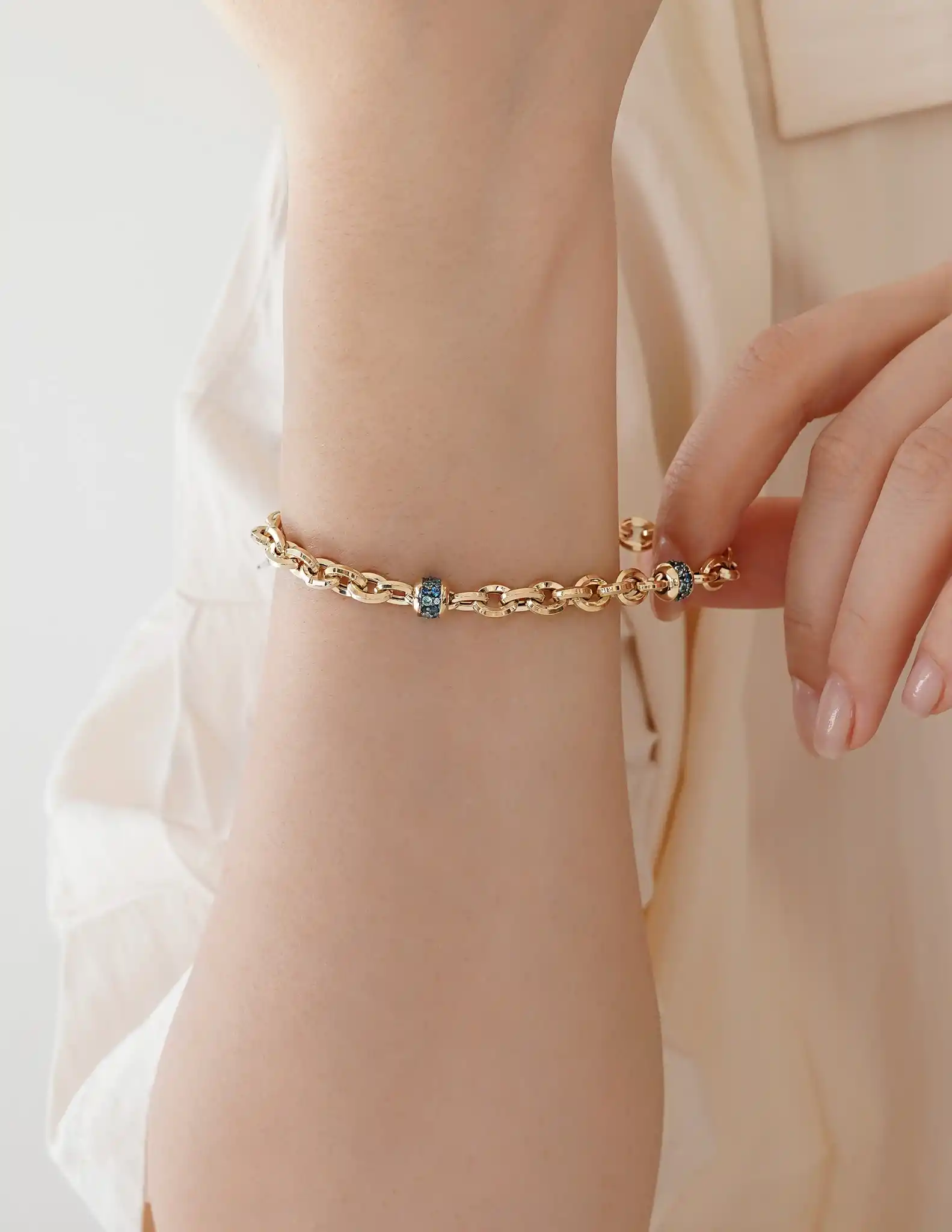 Mavi Taşlı Altın Zincir Bileklik
