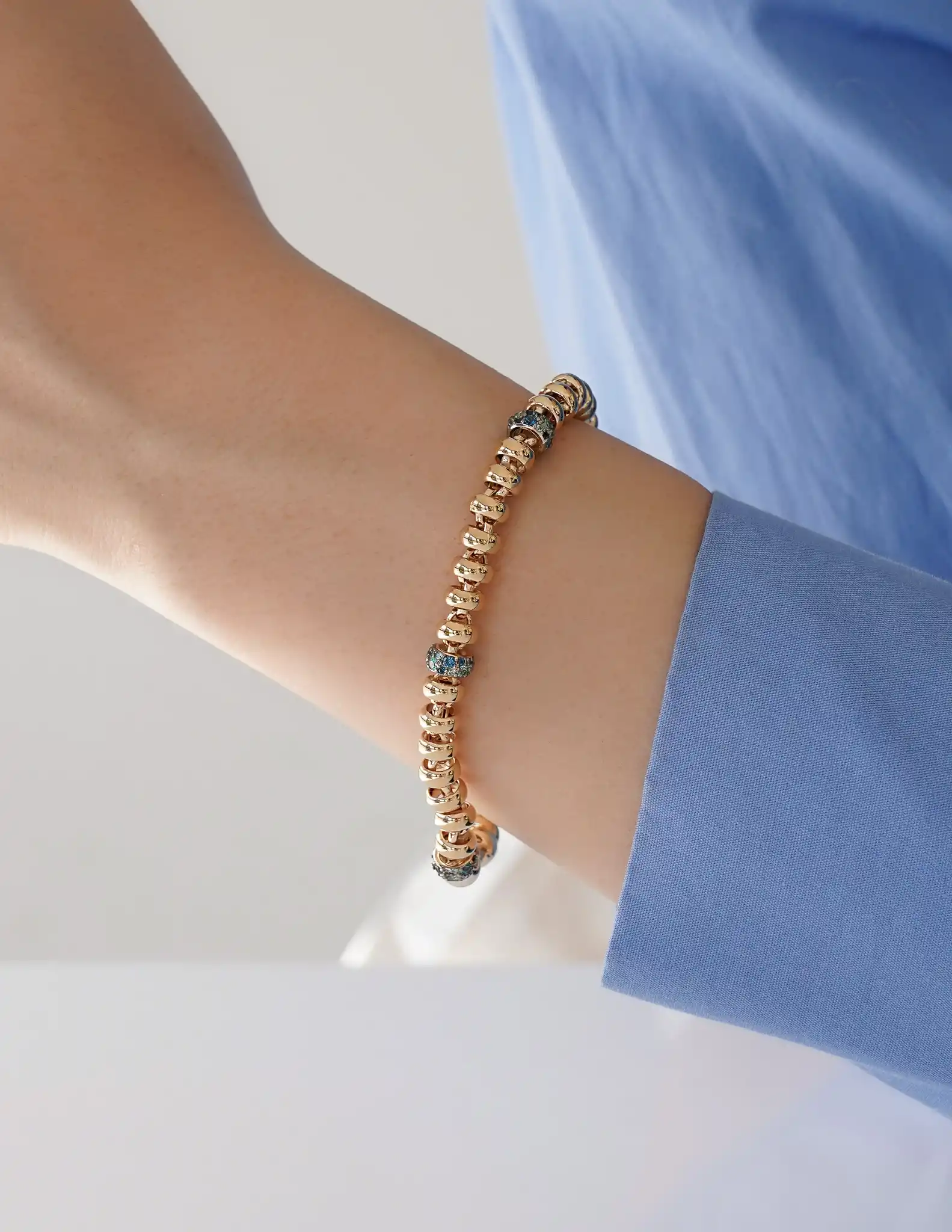 Mavi Taşlı Altın Zincir Bileklik