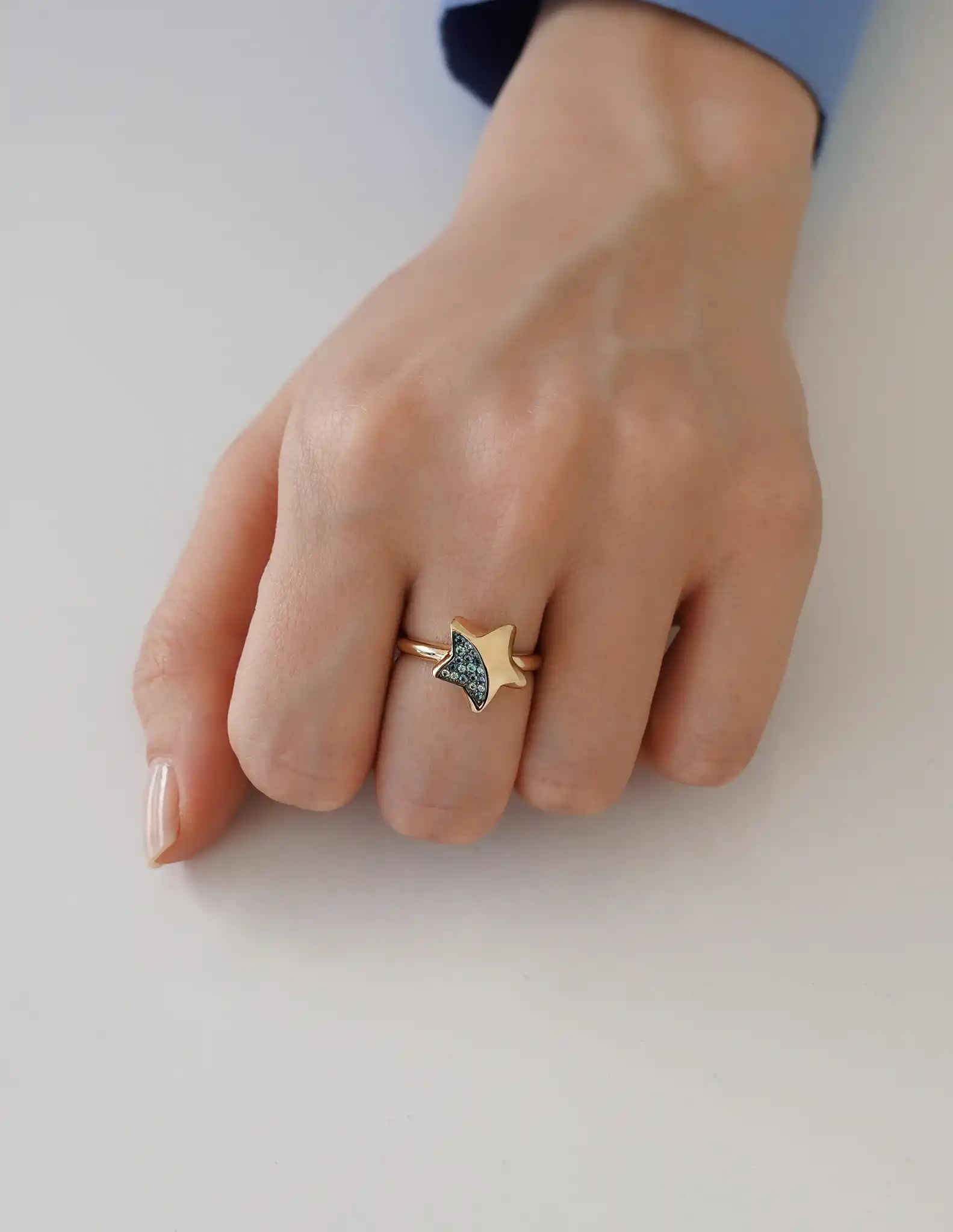 Mavi Taşlı Altın Yıldız Yüzük