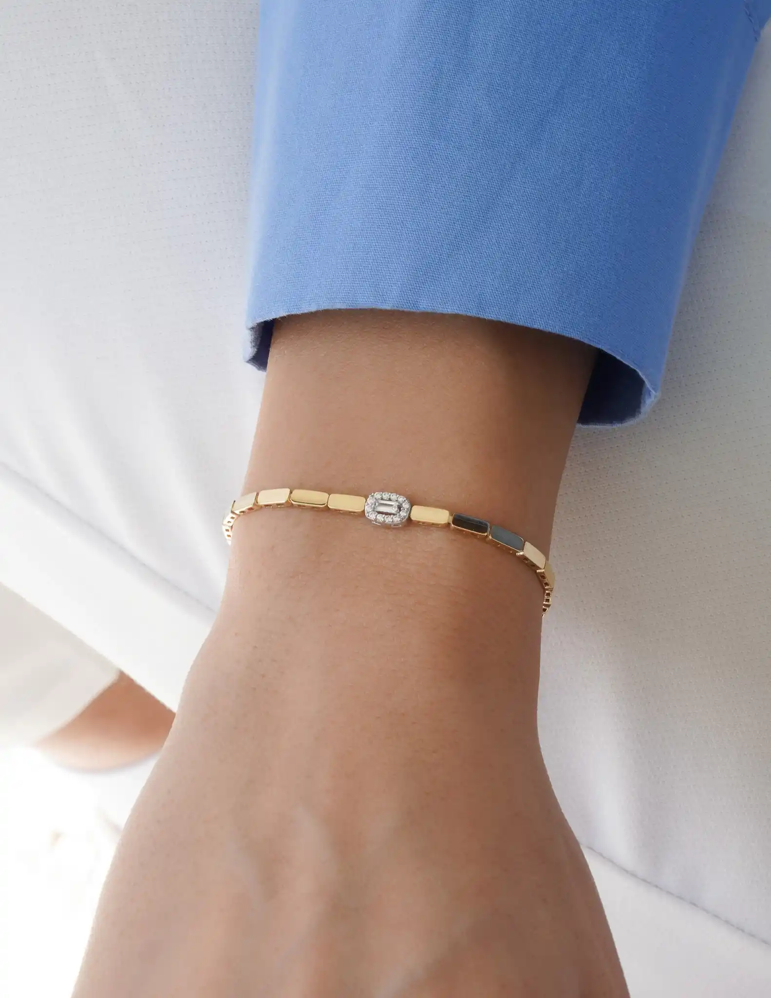 Baget Taşlı Altın Bileklik