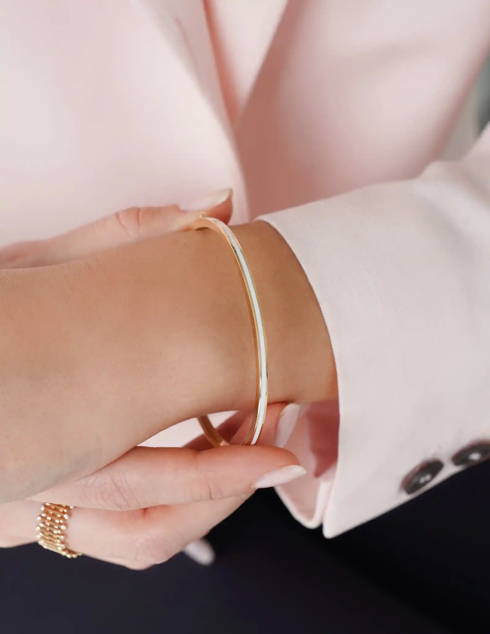 Beyaz Mineli Kelepçe Bileklik