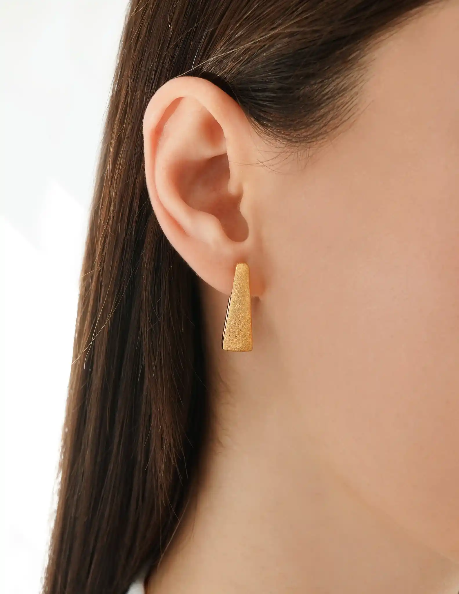 Dokulu Bold Dörtgen Küpe