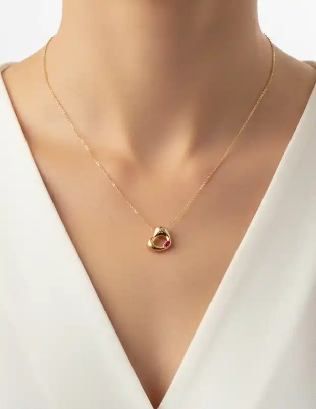 Eterna Taşlı Kalp Kolye