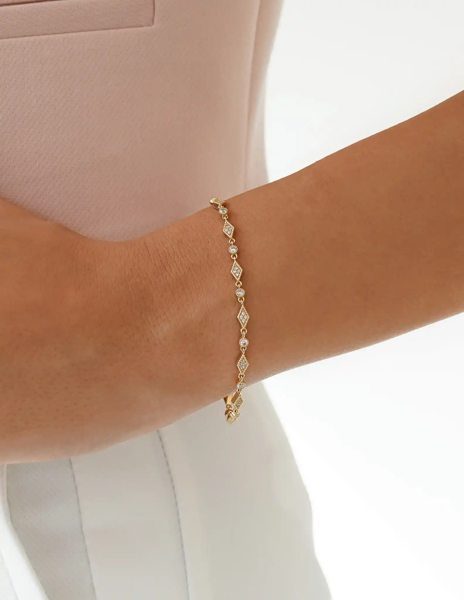 Geo Form Taşlı Bileklik