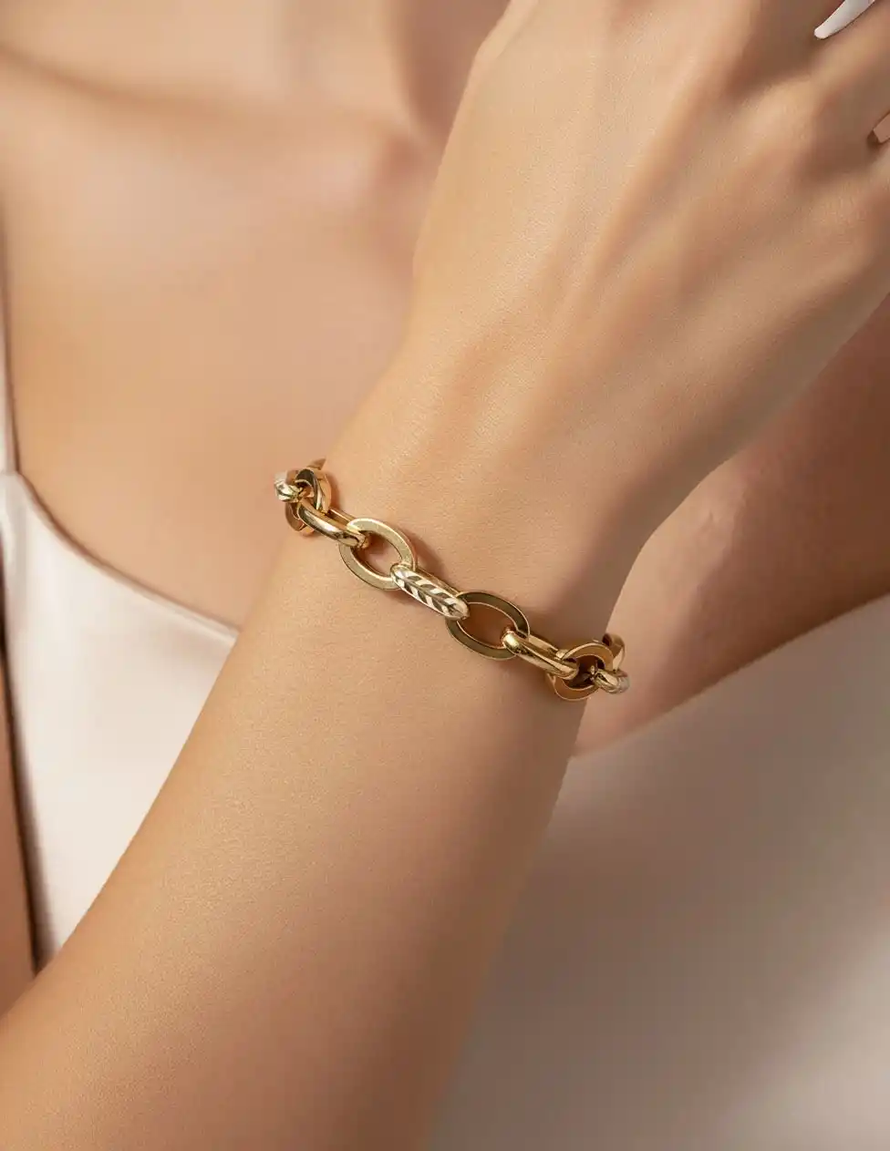 Mineli Altın Oval Ataç Bileklik