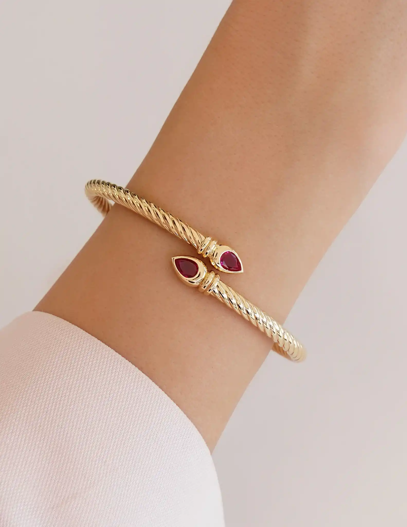 Pembe Taşlı Twist Kelepçe Bileklik