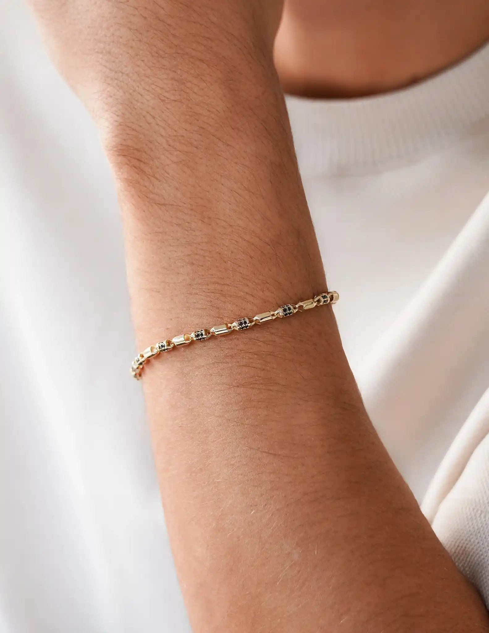 Taş Detaylı Altın Erkek Bileklik