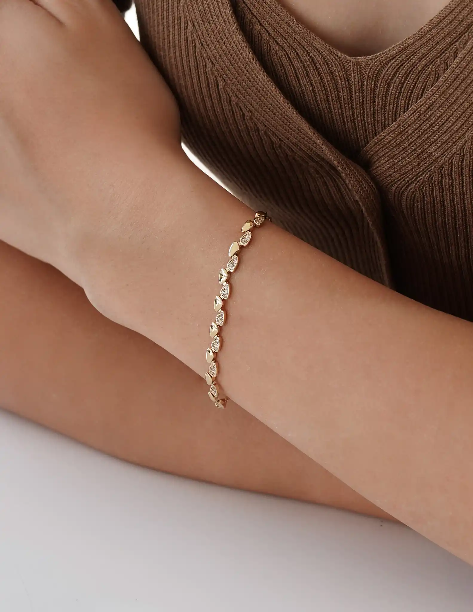 Taşlı Minimal Zincir Bileklik