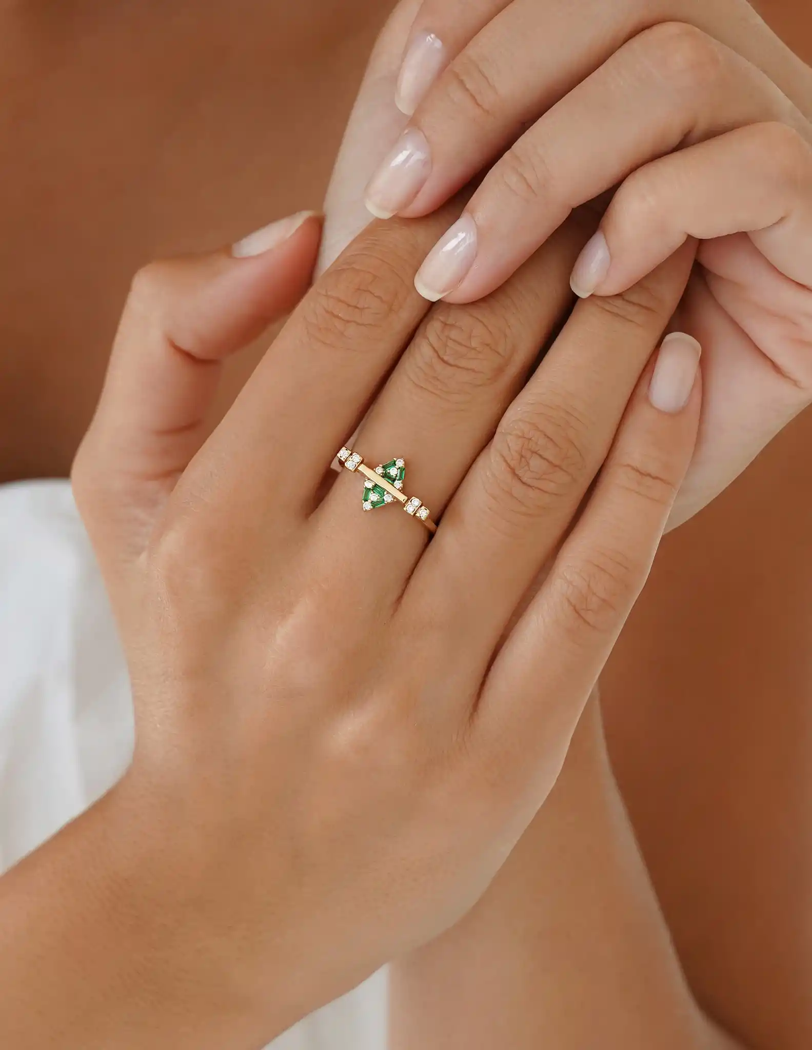 Taşlı Tasarım Yüzük