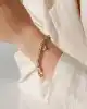 Taşlı Göz ve Kalp Detaylı Altın Bileklik