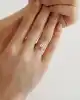 Taşlı Altın Çiçek Yüzük