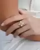 Beyaz Mineli Taşlı Çiçek Yüzük