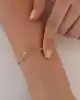 Çiçek Figürlü Altın Bileklik