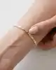 Çizgi Desenli Hologramlı Altın Bileklik