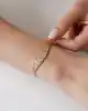 Çizgi Desenli Hologramlı Altın Bileklik