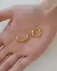 Kıvrımlı Altın Halka Küpe