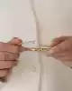 Oval Taşlı Altın Kelepçe Bileklik