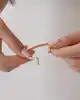 Sarı Altın Çizgili Kelepçe Bileklik