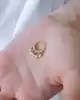 Taş Sallantılı Altın Küpe