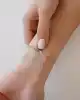 Taşlı Altın Yaprak Bileklik