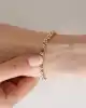 Taşlı Kalpli Altın Zincir Bileklik
