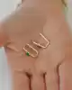 Yeşil Taşlı Altın Dörtgen Küpe