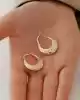 Bold Desenli Altın Halka Küpe