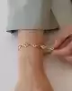 Taşlı Dörtgen Modelli Altın Bileklik