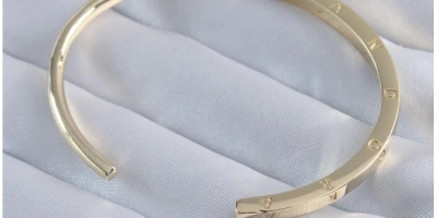 Çelik Bilezikler: Güç ve Zarafetin Simgesi