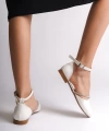 MONICA Tokalı Ortopedik Rahat Taban Taş Detaylı Kadın Babet Ayakkabı KT Beyaz