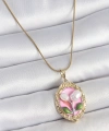 Shoecide 316l Çelik Gold Renk Zincir Pembe Mineli İncili Çiçek İşlemeli Portre Model Kadın Kolye