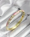 Shoecide Mineli Pirinç Pembe Çiçek Desenli Zirkon Taşlı Gold Renk Kadın Kelepçe