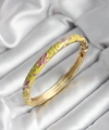 Shoecide Mineli Pirinç Sarı Çiçek Desenli Gold Renk Kadın Kelepçe (çap 60 Mm)