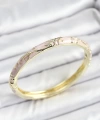 Shoecide Mineli Pirinç Zirkon Taşlı Pembe Çiçek Desenli Gold Renk Kadın Kelepçe