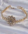 Shoecide Pirinç Gold Renk İri Zirkon Taşlı Çiçek Figürlü Bileklik