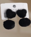 Shoecide Siyah Tüylü Ponpon Model Kadın Küpe
