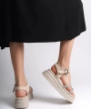 ZLOHE Kalın Tokalı Taşlı Şeritli Ortopedik Taban Kadın Sandalet KT Krem