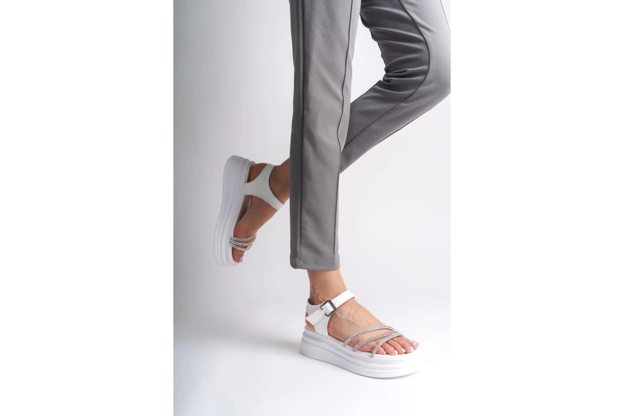 EVA Kalın Tokalı Taşlı Şeritli Ortopedik Taban Kadın Sandalet BT Beyaz