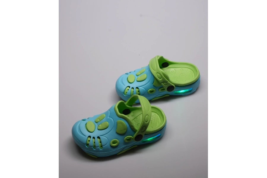 Mavi-Yeşil Çizgi Film Figürlü Işıklı Eva Rahat Çocuk Sandalet