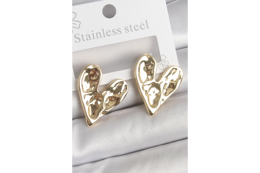 Shoecide 316 Çelik Gold Renk İşlemeli Kalp Model Kadın Küpe