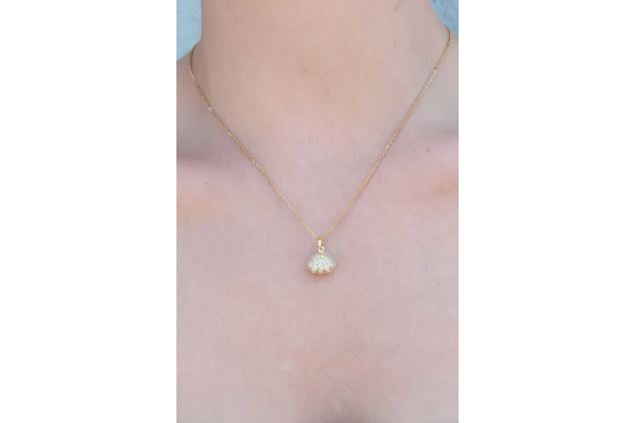 Shoecide 316l Çelik Gold Renk Açılır Midye Model Kadın Kolye