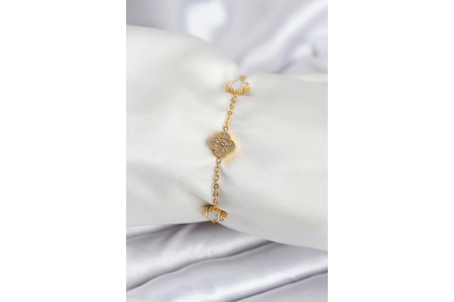 Shoecide 316l Çelik Gold Renk Beyaz Ve Zirkon Taşlı Baby Boy Yonca Kadın Bileklik