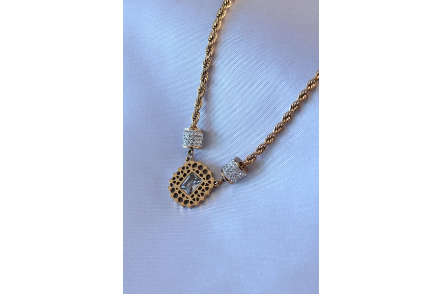Shoecide 316l Çelik Gold Renk Lotus Model Zirkon Taşlı Burgu Zincir Kadın Kolye