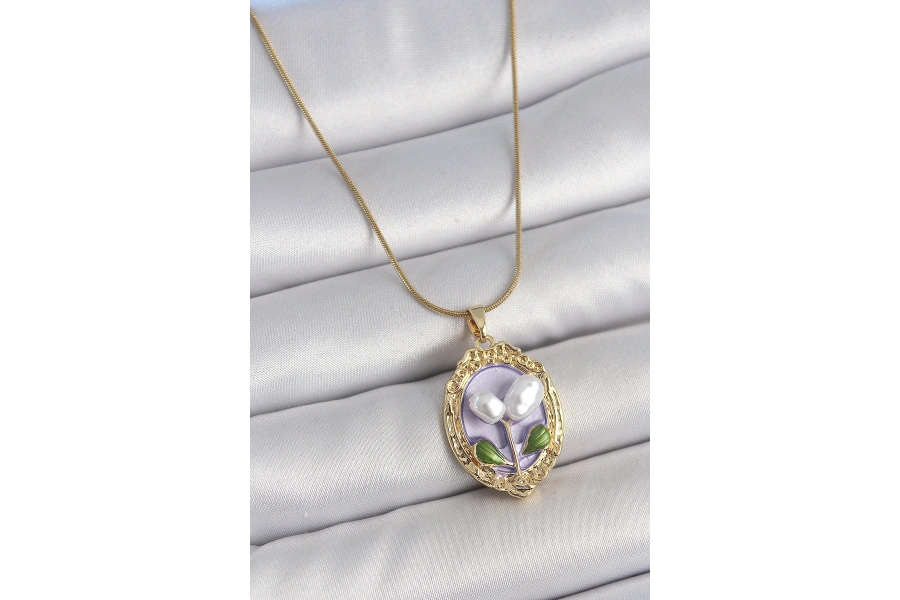Shoecide 316l Çelik Gold Renk Mor İncili Çiçek İşlemeli Portre Model Kadın Kolye