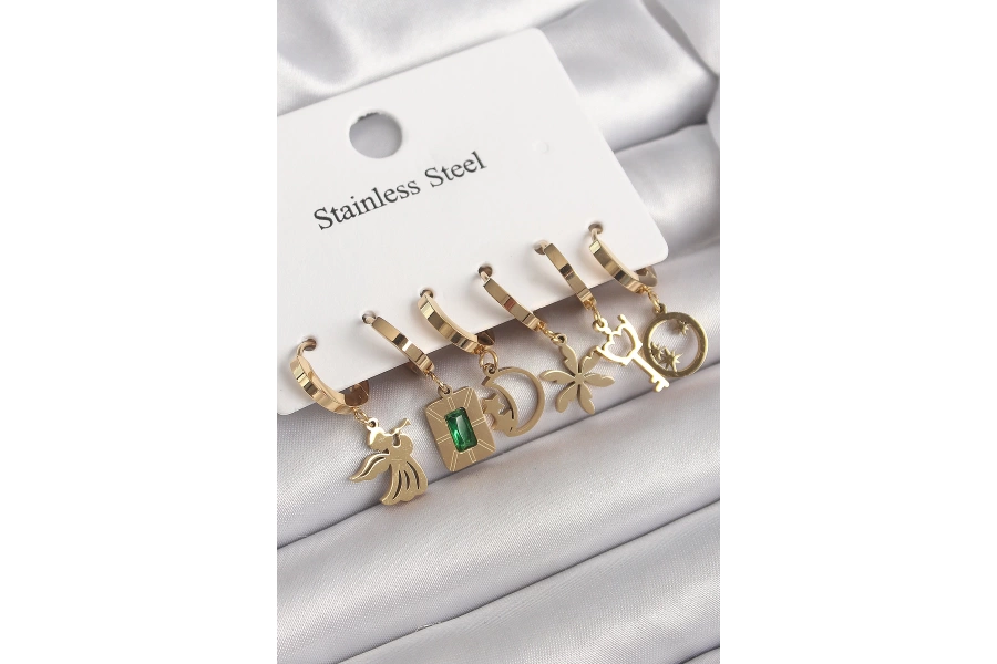 Shoecide 316l Çelik Gold Renk Sallantı Çoklu Figür Model Zirkon Taş Detaylı Kadın Küpe Seti