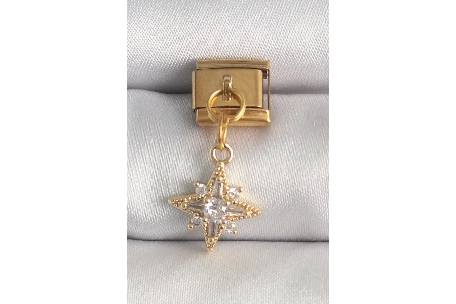 Shoecide 316l Çelik Gold Renk Sallantı Zirkon Taşlı Kutup Yıldız Model Nomination Charm