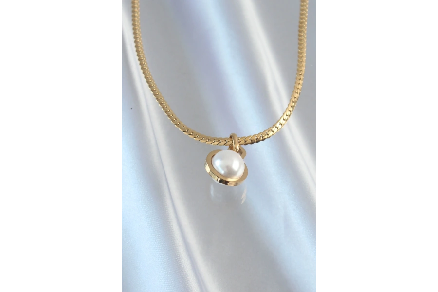 Shoecide 316l Çelik Gold Renk Yassı Zincir İnci Taşlı Kolye