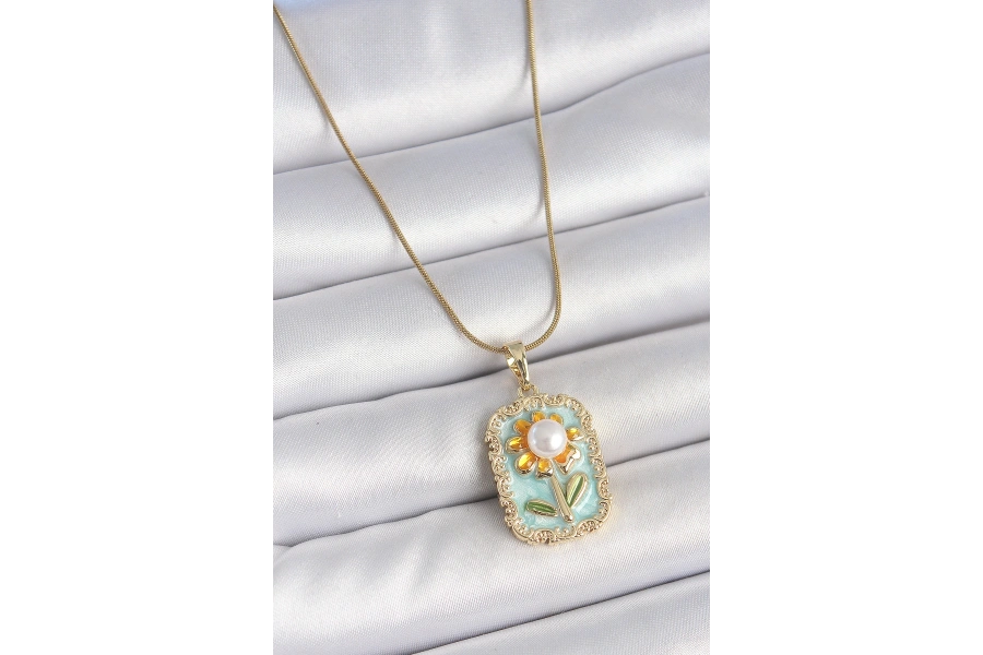Shoecide 316l Çelik Gold Renk Zincir Mavi Mineli İncili Papatya İşlemeli Portre Model Kadın Kolye