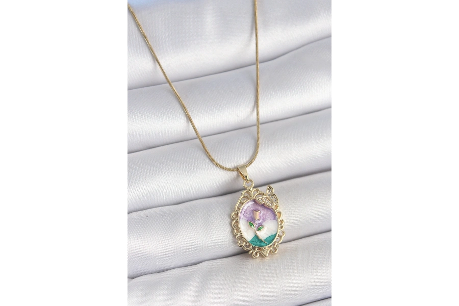 Shoecide 316l Çelik Gold Renk Zincir Mix Renk Mineli Çiçek İşlemeli Zirkon Taş Detaylı Portre Model Kadın Kolye