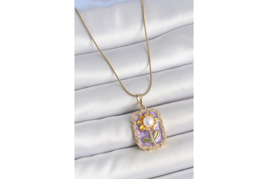 Shoecide 316l Çelik Gold Renk Zincir Mor Mineli İncili Papatya İşlemeli Portre Model Kadın Kolye